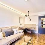 El Patio Del Barrio Del Oeste